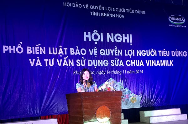 [-]Vinamilk[-]hỗ[-]trợ[-]phổ[-]biến[-]Luật[-]bảo[-]vệ[-]quyền[-]lợi[-]người[-]tiêu[-]dùng